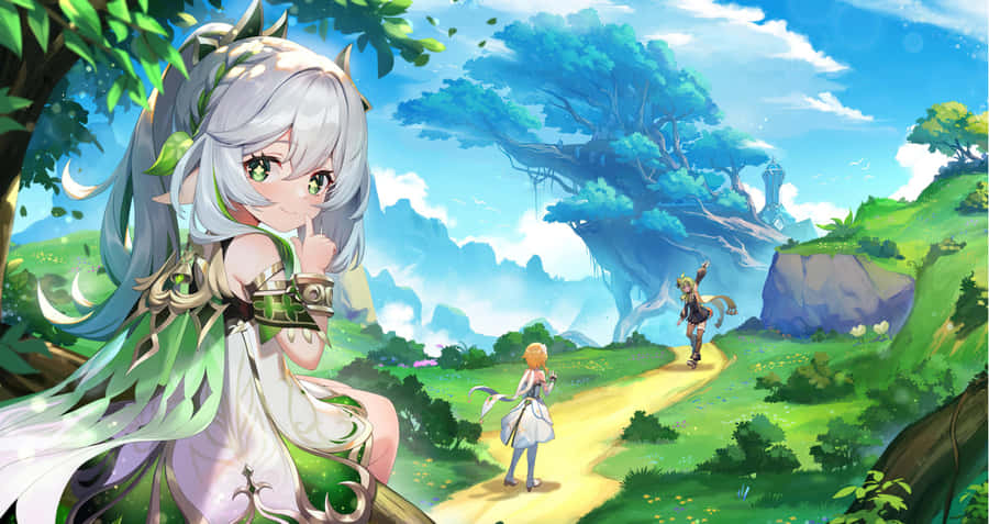 Een personage met wit haar en groene accenten zit op een tak in een levendig bos en observeert twee andere personages die op een pad beneden lopen.