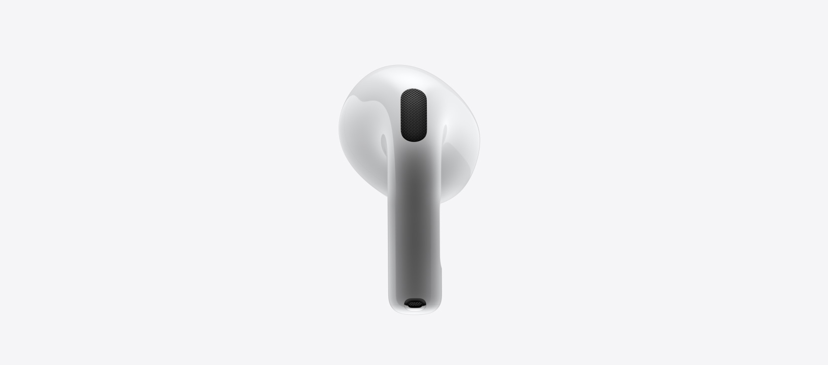 Pogled izbliza, sprijeda i straga na nove slušalice AirPods 4.