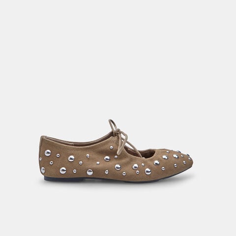 Ballerines en daim pour femme avec n&oelig;ud et clous Bata, Beige