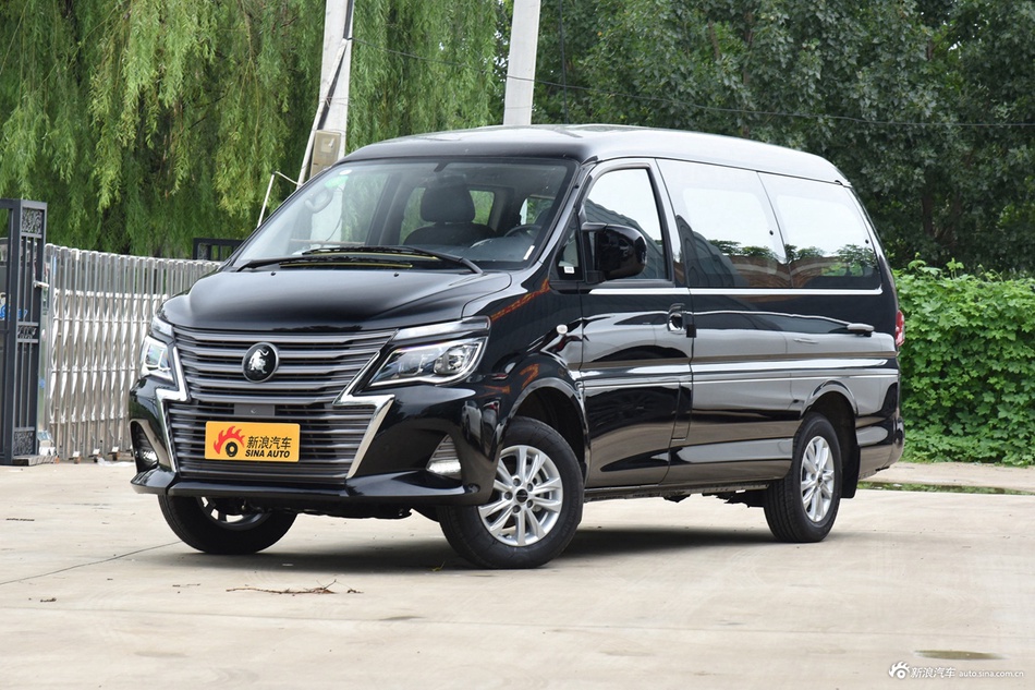 2022款菱智奋斗款 M5L 2.0L手动豪华��? 7��?