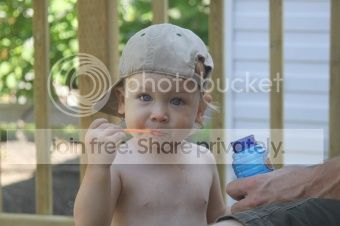 photo EdwinAndBubbles.jpg