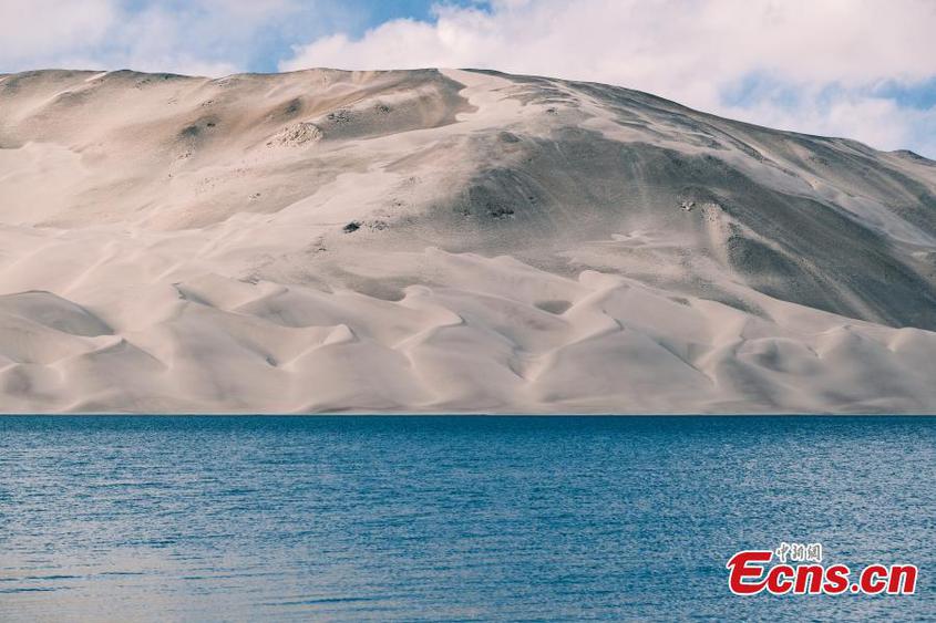 Magnificent landscape of Baisha Lake in Xinjiang