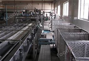 沙丁鱼罐头生产线