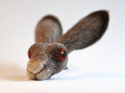 Hare brooch (by lizzie pearce) I’m absolutely over then moon for her work!