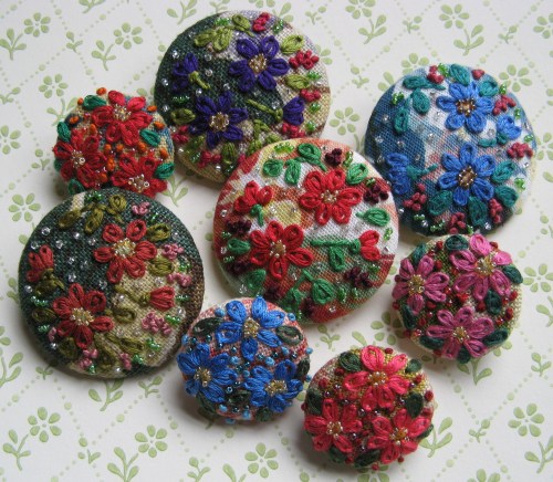 embroidered brooches two sizes