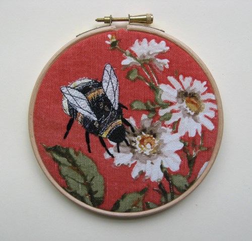 5 inch bee hoop 011
