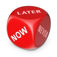 Procrastination (dice now never later)