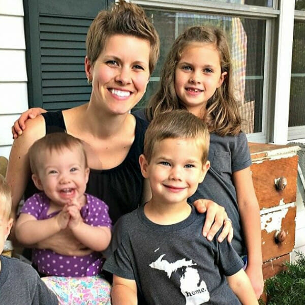3-minute motherhood challenge