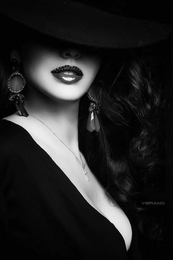 Noir…