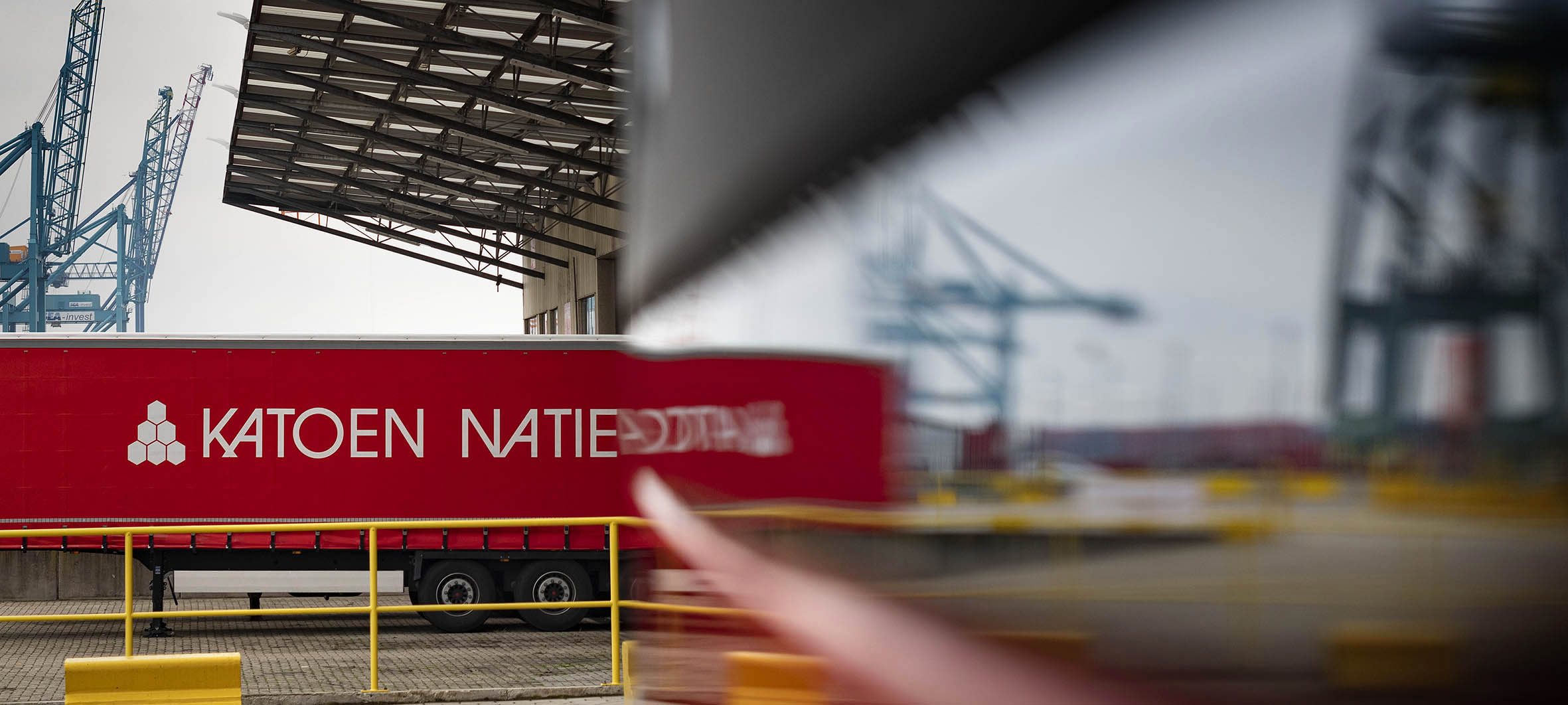 Arthur Los Fotografie - Katoen Natie Transportvloot