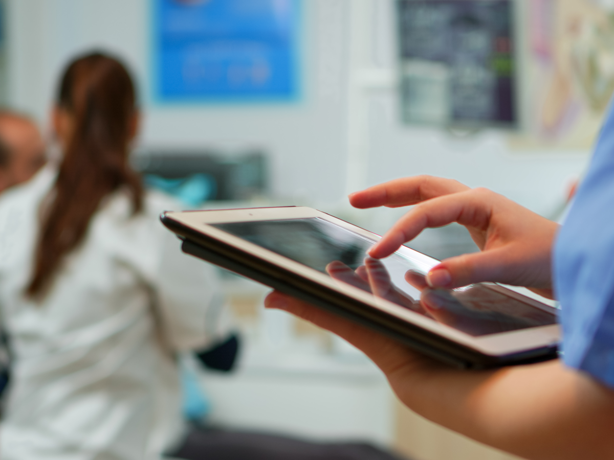 Acceptance of Digital Technology Among Nursing Staff in Geriatric Long-Term Care: Systematic Review Article Thumbnail