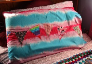 pillowbunting