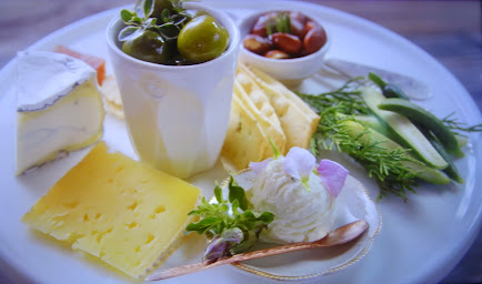 The Lost Kitchen nibble board Erin French, entertaining, The Lost Kitchen, nibble board, appetizer platter, appetizer ideas, food, blah to TADA, photo by Claire Mercado-Obias