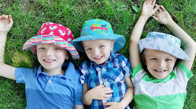 Reversible fabric bucket hats Reversible fabric bucket hats