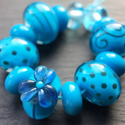 Lampwork glass beads made in Creation is Messy 'Aloha' Lampwork glass beads made in Creation is Messy 'Aloha'