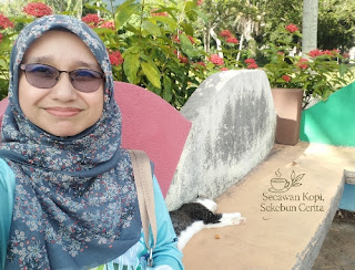 Ajak budak bulu tu selfie together, tapi dia tidur pula