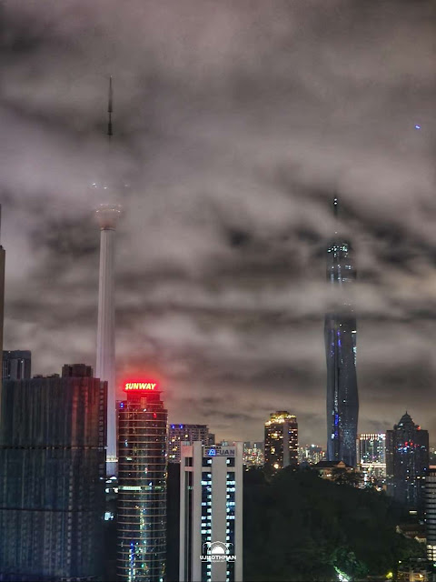 Menara KL dan Menara Merdeka 118 waktu malam. Menara KL dan Menara Merdeka 118 waktu malam.