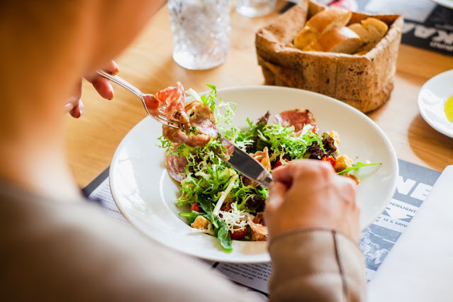Dlaczego dieta pudełkowa od Wygodna Dieta to opcja, której warto dać szansę? Zobaczmy! Dlaczego dieta pudełkowa od Wygodna Dieta to opcja, której warto dać szansę? Zobaczmy!