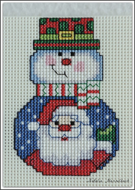Snowman with Santa Снеговик вышивка пластиковая канва сп вышивканапластике Janlynn Wizzers новогодняя игрушка на елку