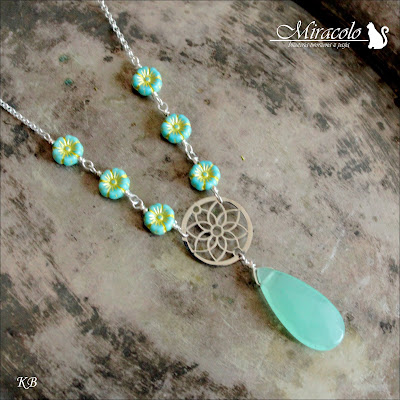 Kelimutu - wisiorek z seledynowym jadeitem Miracolo, flower beads primula, kropla jadeitu, jadeit zielony, wisiorek z jadeitem, jade pendant, green jade,