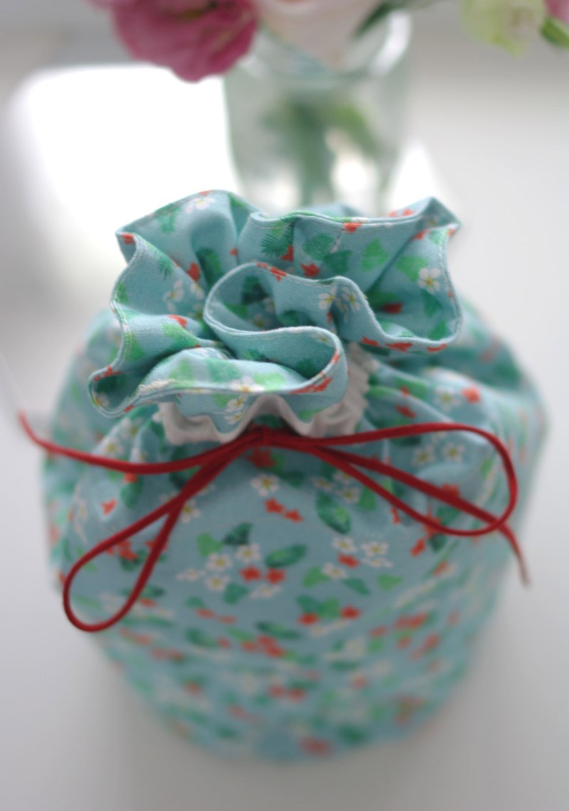 DIY photo tutorial. Travel Makeup Bag Cosmetic Pouch Handbag Toiletry DIY photo tutorial. Travel Makeup Bag Cosmetic Pouch Handbag Toiletry