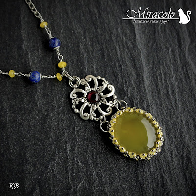 Daiquiri - wisiorek z onyksem żółtym Miracolo, onyks żółty, granat, filigran, sodalit, jadeit żółty, jellow onyx pendant