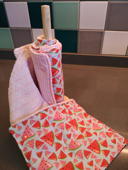 Ideas cocina costura, couture, sewing, cocina, kitchen, tea towel, scourer, magic spray, disinfectant towelettes, shopping bag, bolsa compra, toallitas desinfectantes, rollo cocina, estropajo