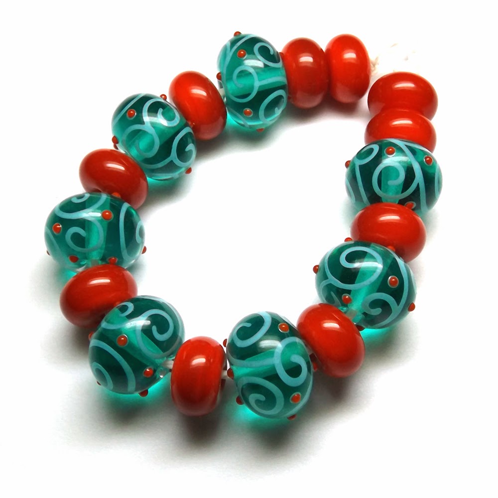 Lampwork glass beads by Laura Sparling Lampwork glass beads by Laura Sparling