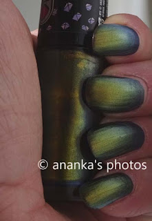 Hits Mari Moon Cool Nail Polish Hits Mari Moon Cool Nail Polish