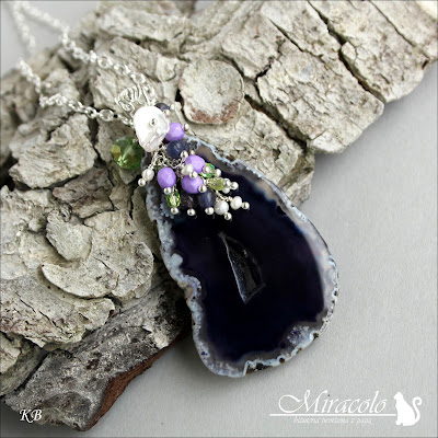 Manitoba - wisior a plastrem agatu Miracolo, agat z druzą, agate druzy, iolit, perły