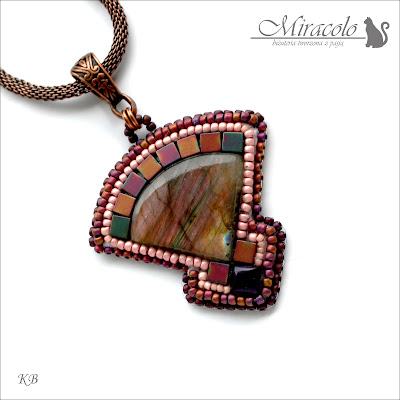 vinicunca wisiorek z labradorytem, fioletowy labradoryt, labradorite pendant, violet labradorite, miracolo
