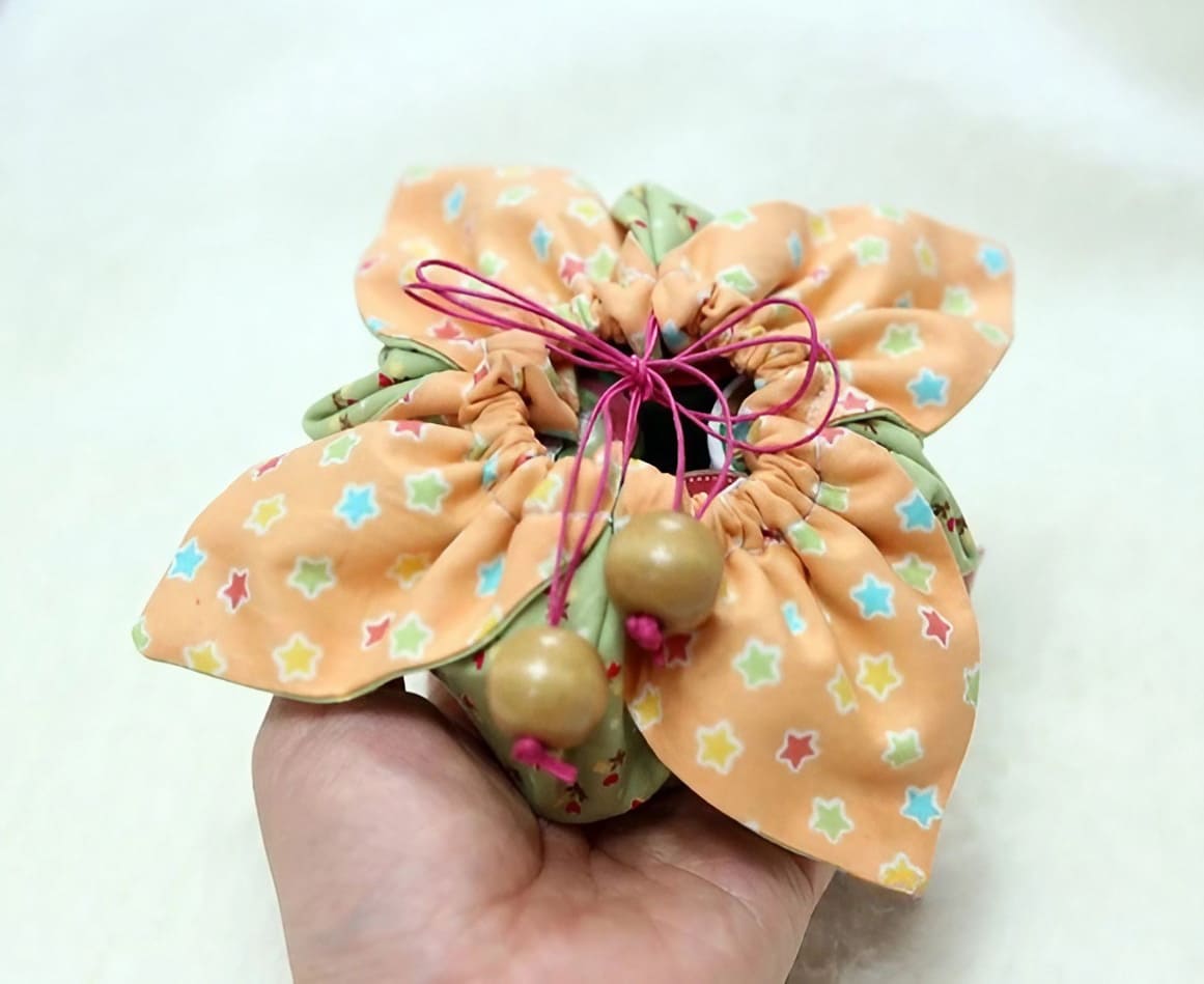 DIY Flower Pouch Bag DIY Flower Pouch Bag