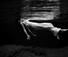 6693-black-and-white-woman-floating-dress_thumb