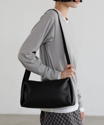 LOWRYS FARM | タックスクエアショルダーBAG 656238(ショルダーバッグ)