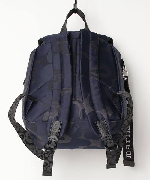 marimekko(マリメッコ)の「Unikko / Everything Backpack L(バックパック/リュック・レディース・ネイビー・FREE)」の6枚目の写真