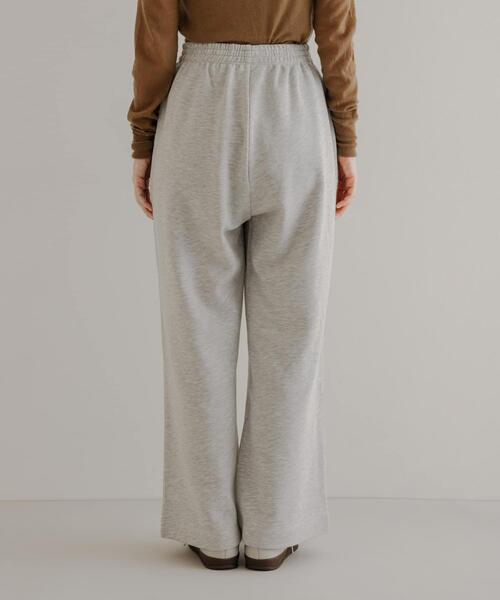 URBAN RESEARCH(アーバンリサーチ)の「『UR TECH』スウェットストレートパンツ(その他パンツ・レディース・グレー/ナチュラル・SMALL/MEDIUM)」の6枚目の写真