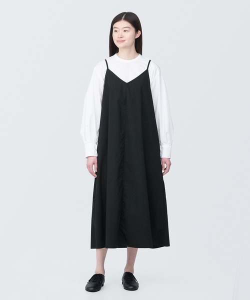 無印良品(ムジルシリョウヒン)の「婦人 シワになりにくい ブロードキャミソールワンピース(ワンピース・レディース・ネイビー系/グレー/ブラック・XS/XL/L/M/S)」の1枚目の写真