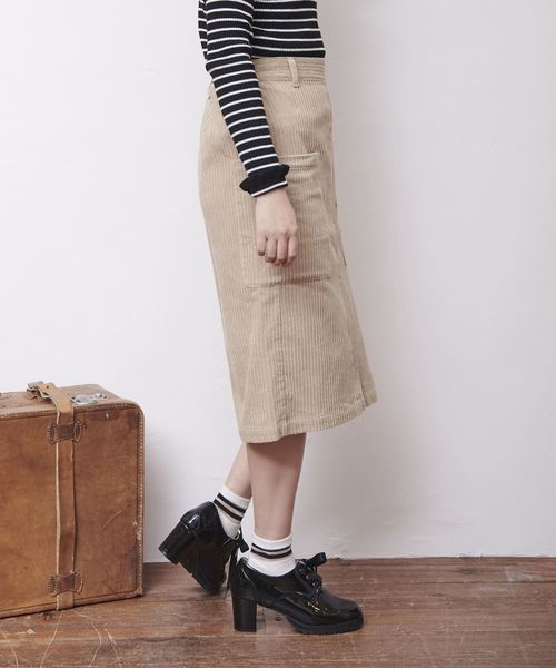 OLIVE des OLIVE(オリーブデオリーブ)の「ランダムコーデュロイ ナロースカート(スカート・レディース・ブラック/ベージュ/レッド/サックスブルー・FREE)」の10枚目の写真