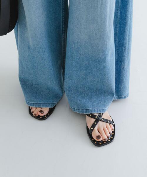 CORSO ROMA,9(コルソローマ)の「CORSO ROMA, 9 STUDS SANDAL(サンダル・レディース・ブラック・36/37/38)」の2枚目の写真
