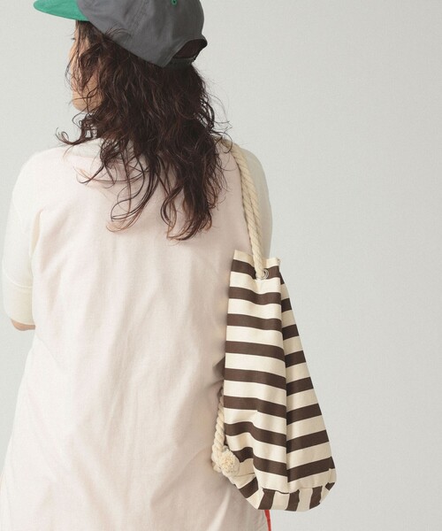 BEAMS BOY(ビームスボーイ)の「マリン バッグ(バックパック/リュック・レディース・ブラウン/グリーン・ONE SIZE)」の1枚目の写真