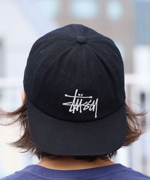 STUSSY(ステューシー)の「STUSSY/ステューシー BIG LOGO TWILL LOW PRO CAP キャップ(キャップ・メンズ・ブラック/オリーブ・FREE)」の2枚目の写真