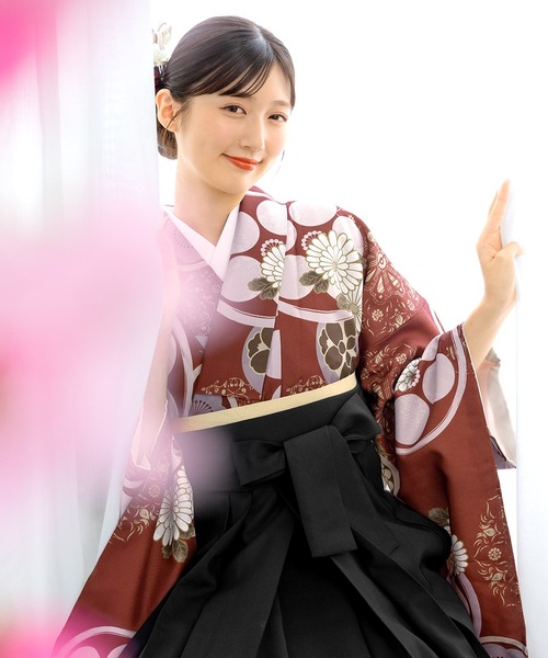 SOUBIEN(ソウビエン)の「【floro by SOUBIEN】レディース袴4点セット(着物・襦袢・下帯・袴)(着物・レディース・ダークグリーン系/ネイビー×ホワイト/レッド系/グリーン系/ホワイト系その他/グリーン系1/ブラック系その他/スモークピンク/アイボリー系/スカイブルー系/レッド系1/ホワイト×ブラック/オフホワイト・M/S/SS/LL/L)」の12枚目の写真