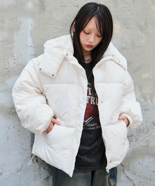 WEGO(ウィゴー)の「WEGO/2WAYフードパファーブルゾン(ダウンジャケット/コート・レディース・アイボリー/ブラック・SMALL/MEDIUM)」の2枚目の写真