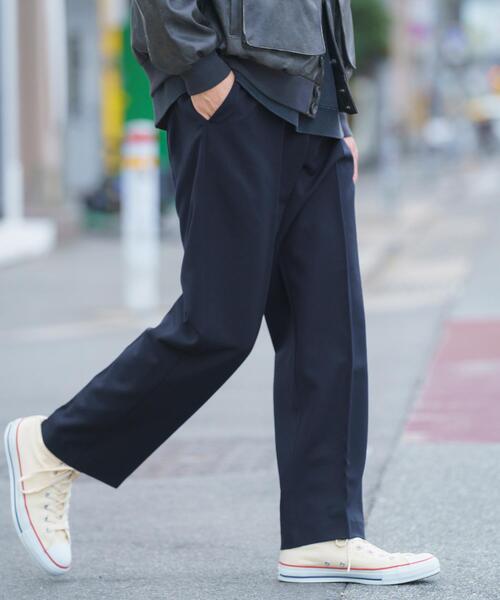 ITEMS URBANRESEARCH(アイテムズ アーバンリサーチ)の「Every Day TRテーパードスラックス(スラックス・メンズ・ベージュ/ネイビー/グレー/ブラック・SMALL/MEDIUM/LARGE)」の4枚目の写真