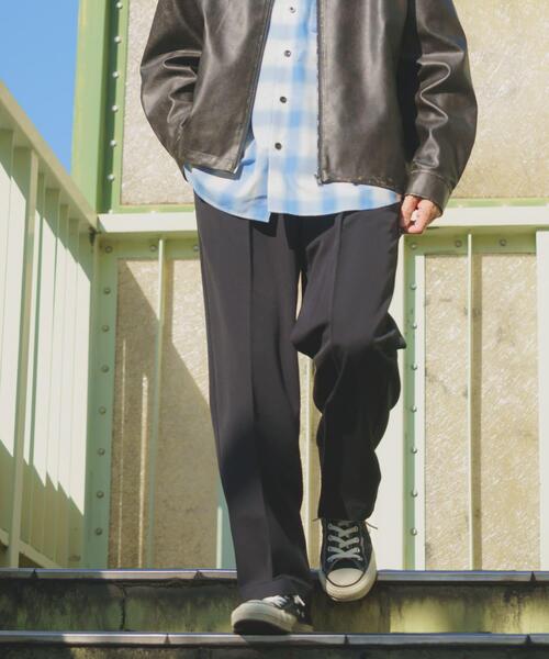 ITEMS URBANRESEARCH(アイテムズ アーバンリサーチ)の「Every Day TRテーパードスラックス(スラックス・メンズ・ベージュ/ネイビー/グレー/ブラック・SMALL/MEDIUM/LARGE)」の2枚目の写真