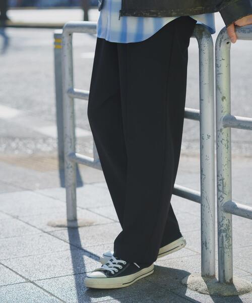 ITEMS URBANRESEARCH(アイテムズ アーバンリサーチ)の「Every Day TRテーパードスラックス(スラックス・メンズ・ベージュ/ネイビー/グレー/ブラック・SMALL/MEDIUM/LARGE)」の13枚目の写真