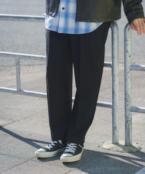 ITEMS URBANRESEARCH(アイテムズ アーバンリサーチ)の「Every Day TRテーパードスラックス(スラックス・メンズ・ベージュ/ネイビー/グレー/ブラック・SMALL/MEDIUM/LARGE)」の12枚目の写真