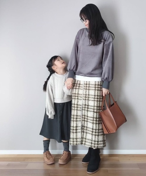 ikka(イッカ)の「フクレジャカードドッキングスカートワンピース(120~160cm)(ワンピース・キッズ・ブラック/ベージュ・120/130/140/150/160)」の19枚目の写真