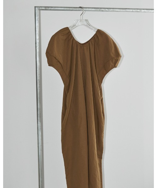 TODAYFUL(トゥデイフル)の「パフスリーブドレス(ワンピース・レディース・ブラック/キナリ/キャメル・36inch/38inch)」の21枚目の写真