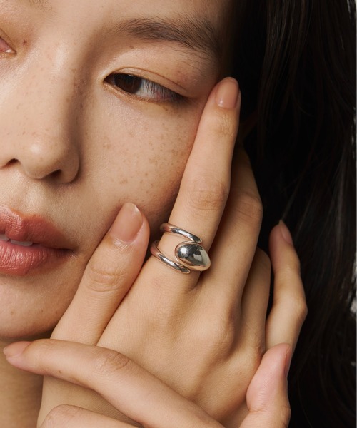 loni(ロニ)の「Nuance Stone Ring(リング・レディース・シルバー/ゴールド・#13/#11)」の2枚目の写真